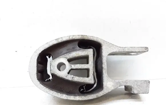 Volvo V70 Engine mount bracket 6G916P089BD 30671248 6G916P082AD