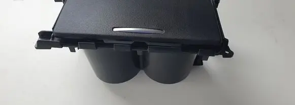 Cup holder front