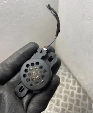 Audi A8 S8 D3 4E Parking PDC sensor speaker 8E0919279 TW602694