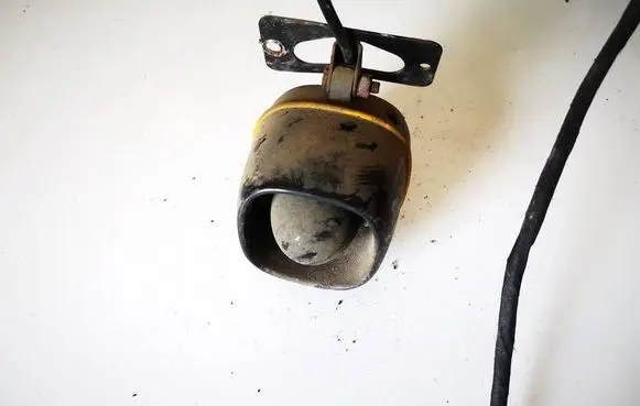 Audi A3 S3 8L Alarm system siren 