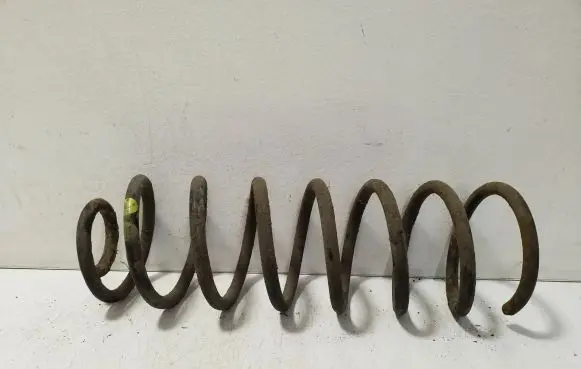Volkswagen Golf III Rear coil spring