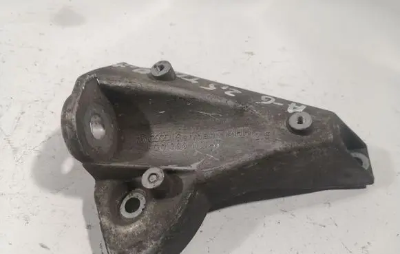 Audi A6 S6 C5 4B Engine mounting bracket 8D0399113AT