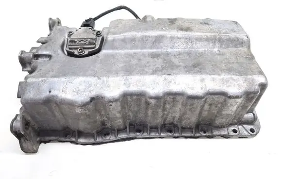Volkswagen Touran I Oil sump 1J0907660C