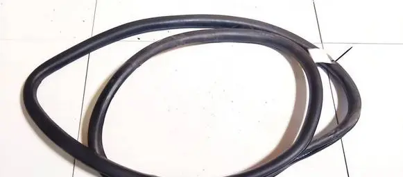 Volkswagen Polo IV 9N3 Rubber seal front coupe door 6q6867911k