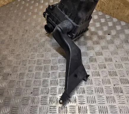 Opel Agila A Air filter box 09204631 83EA02