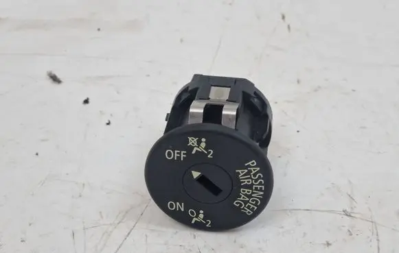 Mini Cooper Countryman R60 Passenger airbag on/off switch 9196886