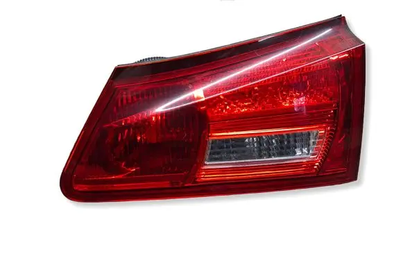 Lexus IS 220D-250-350 Tailgate rear/tail lights 