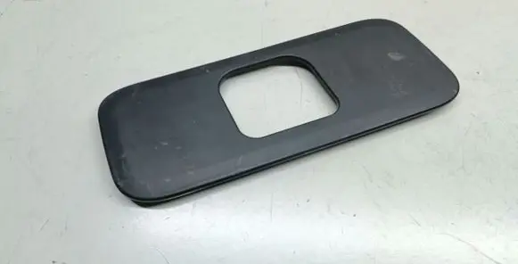 Renault Espace V (RFC) Tailgate/boot lid lock trim 90930952R