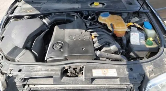 Audi A4 S4 B5 8D Engine