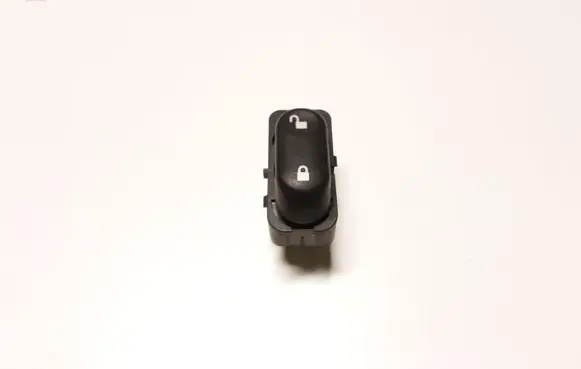 Ford Maverick Central locking switch button YL8414017AAJADS