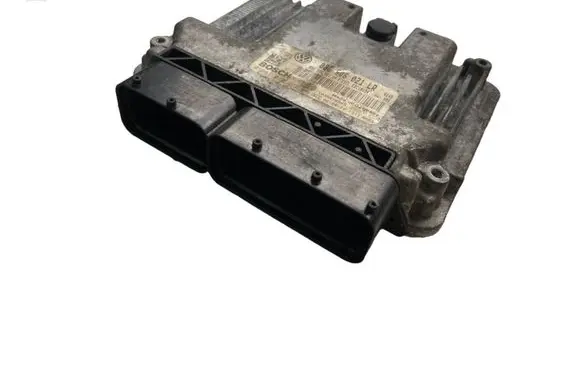 Volkswagen PASSAT B6 Engine control unit/module 03G906021LR 03G906021AN 0281013260