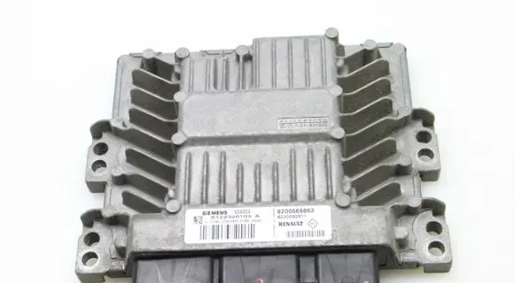 Renault Megane II Engine control unit/module 8200565863