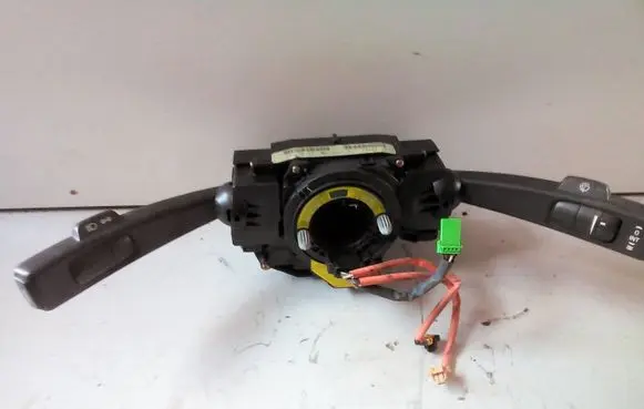 Volvo S40 Indicator stalk P30710339
