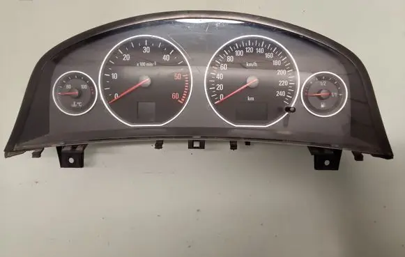 Opel Vectra C Speedometer (instrument cluster) 13165965MN