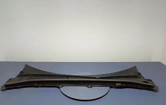 Volvo S90, V90 Wiper trim 31402275