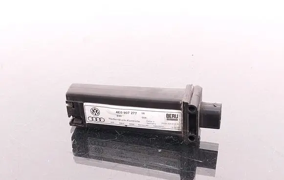 Audi A8 S8 D3 4E Tire pressure sensor 4E0907277