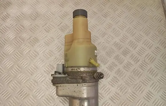 Volvo V50 Power steering pump 5N513K514AD 30741955