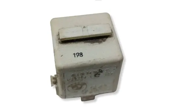 BMW 5 E39 Other relay 1729004
