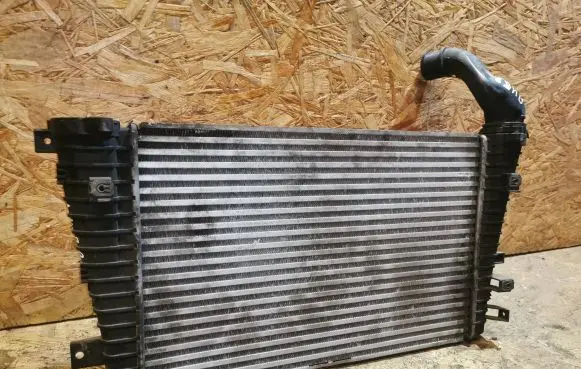Opel Zafira B Intercooler radiator 13243008 2997C WTP9030