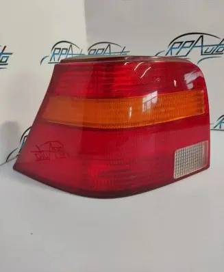 Volkswagen Golf IV Rear/tail lights 1J6945095R 67736972
