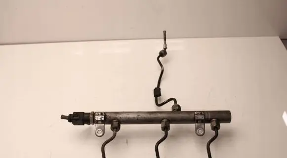 Jeep Grand Cherokee (WK) Fuel main line pipe A6420700695