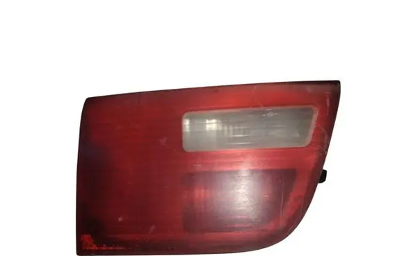 Tailgate rear/tail lights
