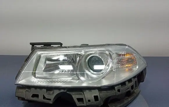 Renault Megane II Headlight/headlamp 89312739