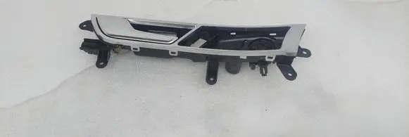 Audi A6 S6 C6 4F Front door interior handle 4F0837019C