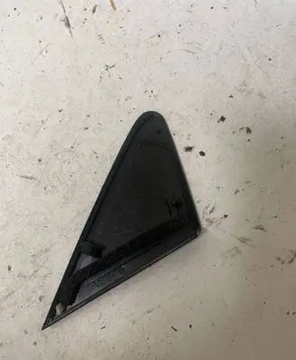 Nissan Note (E11) Fender trim (molding) 638719U000
