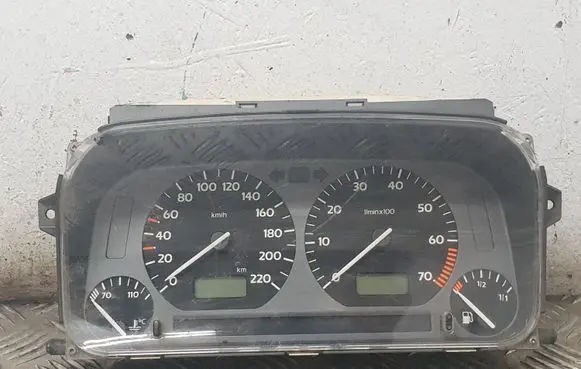 Volkswagen Golf III Speedometer (instrument cluster) 5392325900E