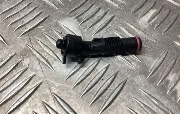 BMW 1 E81 E87 Headlight washer spray nozzle 6167837309