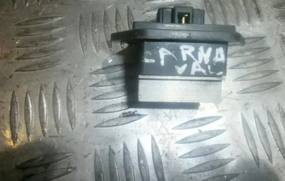 KIA Carnival Heater blower motor/fan resistor w39b24