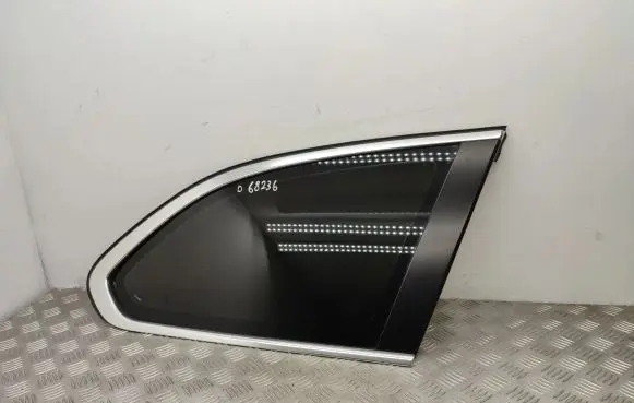 BMW 5 F10 F11 Rear side window 43R001583