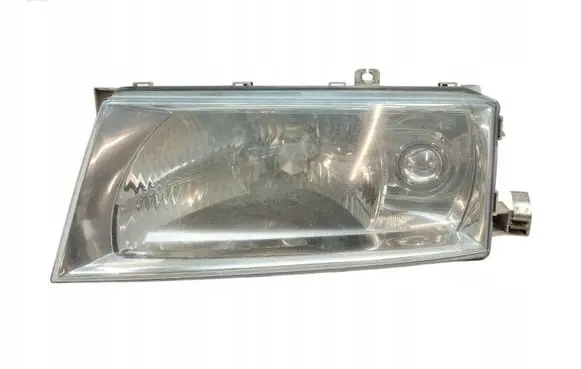 Skoda Octavia Mk2 (1Z) Headlight/headlamp 1U1941015K