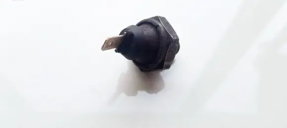 Audi 80 90 B3 Coolant temperature sensor 056919081C 015045