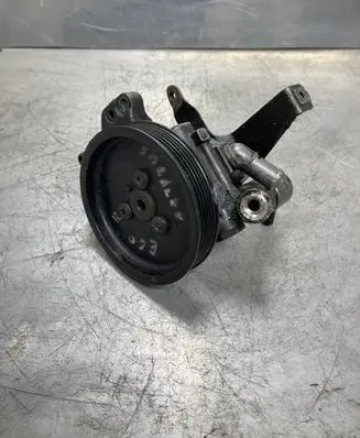 BMW 5 E60 E61 Power steering pump 7735242102