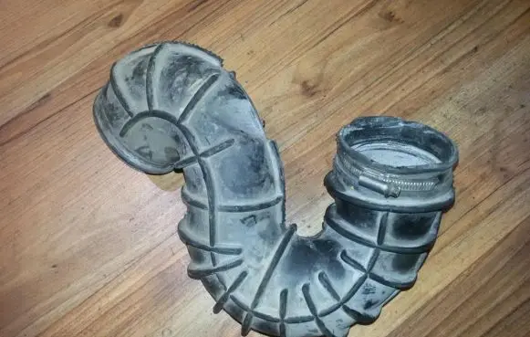 Ford Escort Air intake hose/pipe 97ff9c623ab