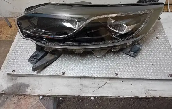 Renault Espace - Grand espace V Headlight/headlamp 260608372R 89908454