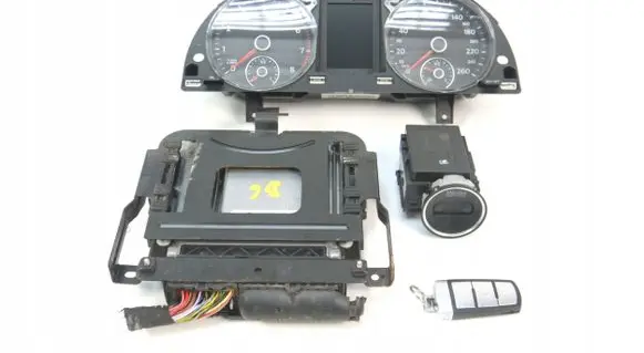 Volkswagen PASSAT B6 Engine ECU kit and lock set 03C906021