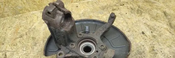 Volkswagen PASSAT B7 Front wheel hub spindle knuckle 1K0615312F