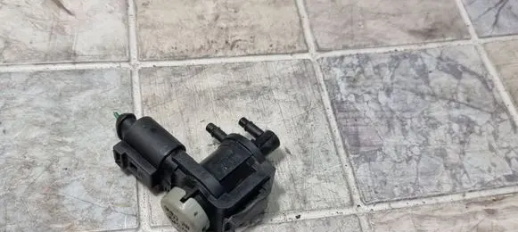Seat Altea XL Vacuum valve 1K0906283A