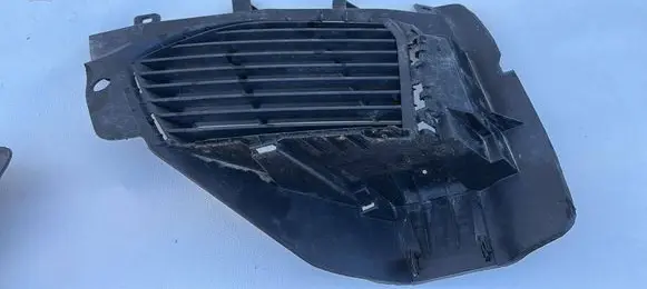 Peugeot 5008 II Front bumper corner part panel trim C06760091 AA37938073