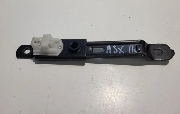 Mitsubishi ASX Seat belt height adjuster 