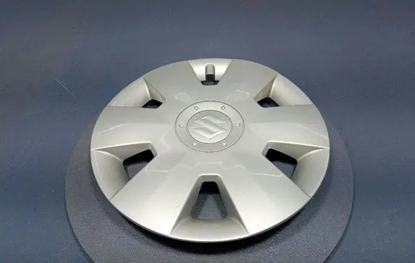 Suzuki Swift I R17 wheel hub/cap/trim 43250-62J50