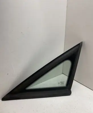 Seat Altea Front triangle window/glass 5P0845411