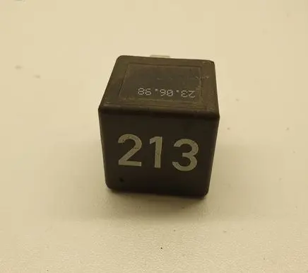 Audi A4 S4 B5 8D Other relay 443951253J 213
