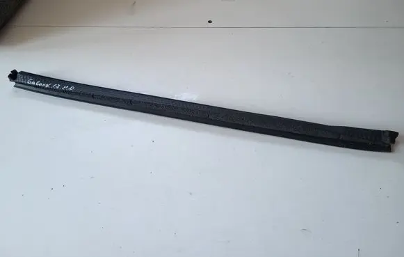 Ford Galaxy Rubber seal front door window/glass EM2BR21434A