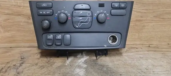 Volvo XC70 Climate control unit 8651242
