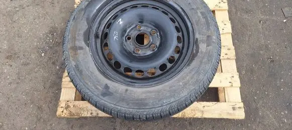 Volkswagen PASSAT B5.5 R15 steel rim