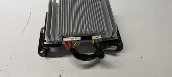 Hyundai ix35 Sound amplifier 963702Y000